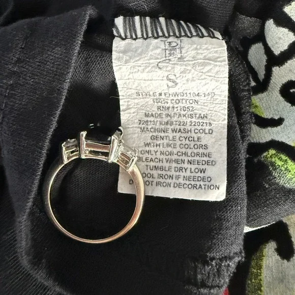 Y2K Ed Hardy Small Skull Flames Crop Top Black‎ Short Sleeve Tee Tattoo Graphic - Picture 3 of 8